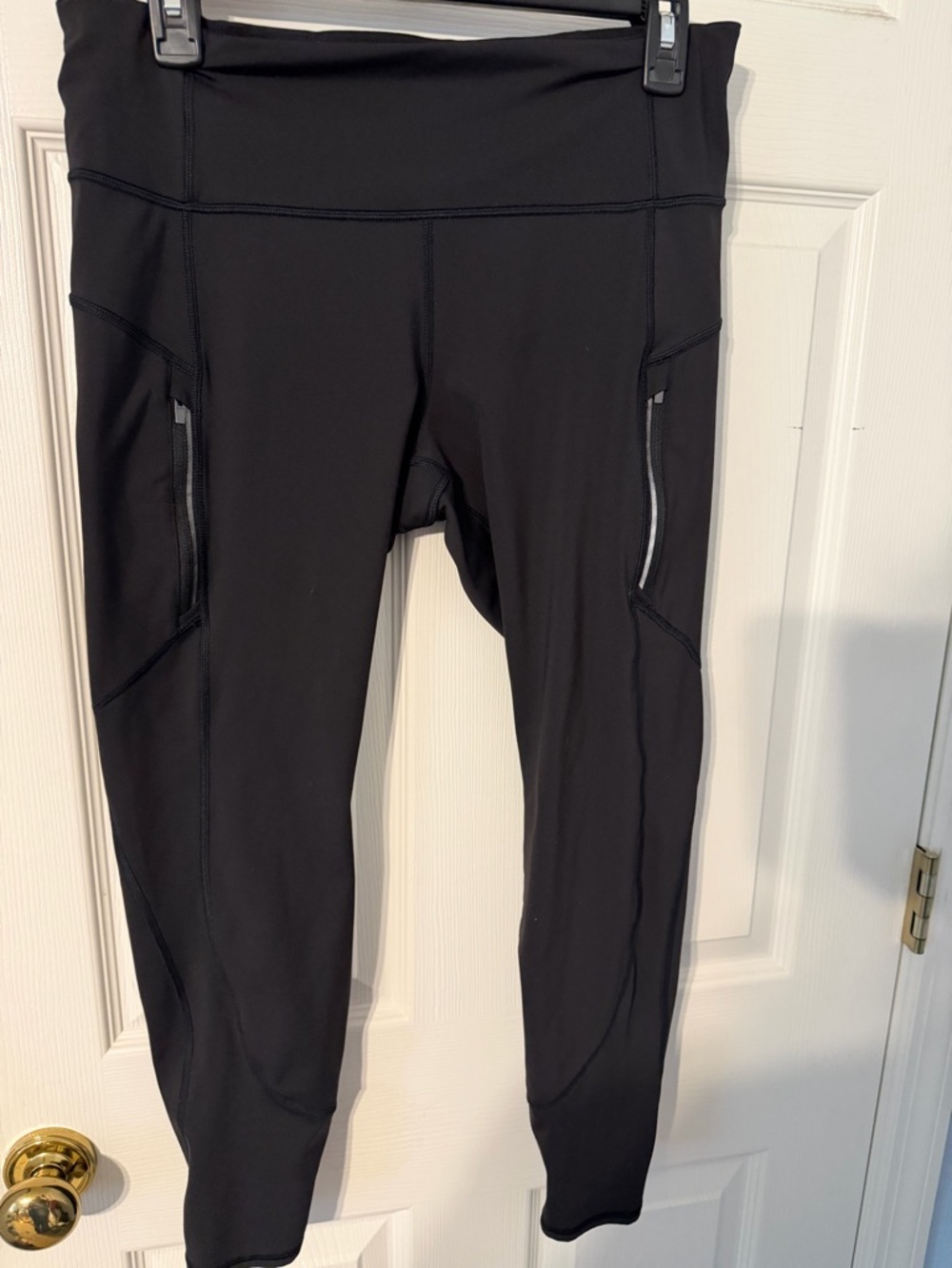 Athleta Rainier Tights - Black - Size Large - EUC